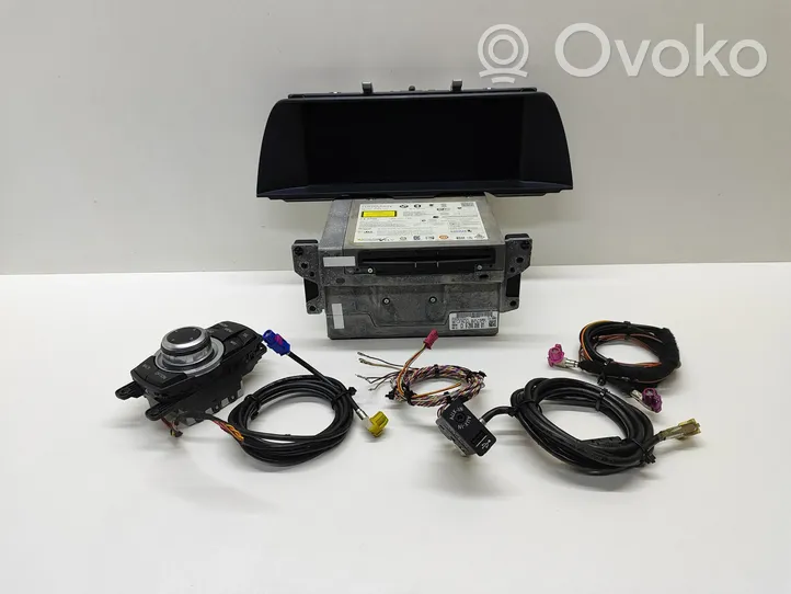 BMW 5 F10 F11 Panel / Radioodtwarzacz CD/DVD/GPS 9284974