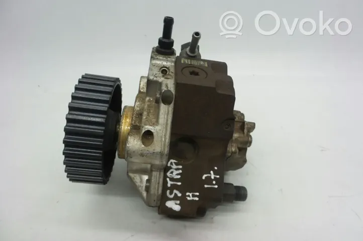 Opel Astra H Pompe d'injection de carburant à haute pression 