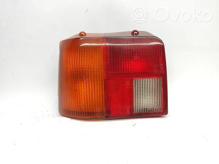 Peugeot 205 Lampy tylnej klapy bagażnika 