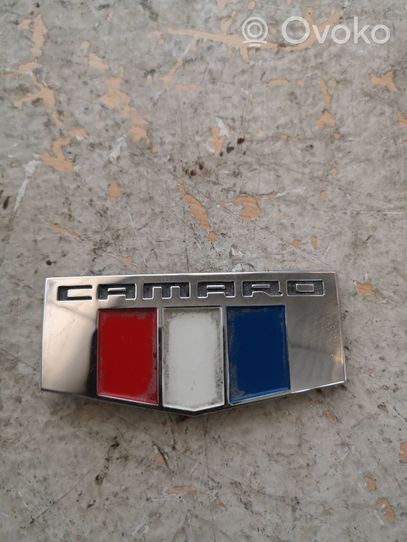 Chevrolet Camaro Gamintojo ženkliukas 84233235