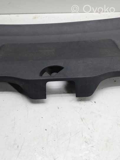 Volkswagen PASSAT B7 USA Rivestimento portellone 561867605B