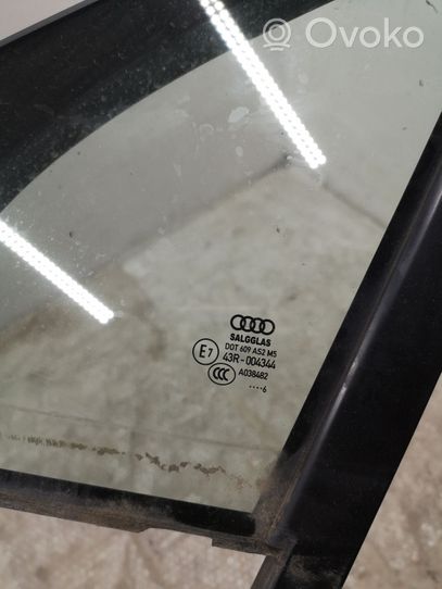 Audi Q7 4M Front door vent window glass four-door 4M0845113