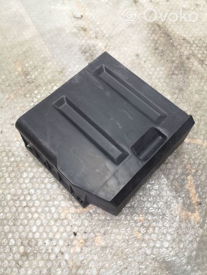 Volvo S60 Air filter box 30650076