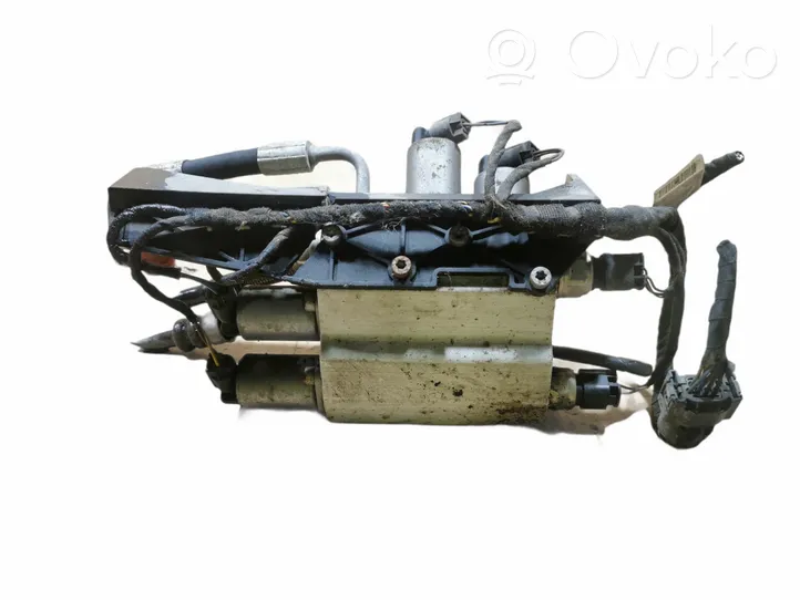 BMW 7 E65 E66 Active stabilizer control/Valve assembly holder 