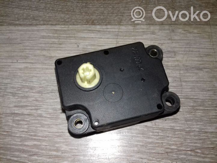 Volvo V70 Moteur / actionneur de volet de climatisation 051001