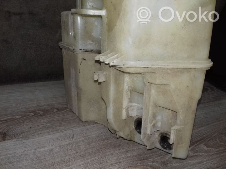 Volvo V70 Zbiornik płynu do spryskiwaczy szyby przedniej / czołowej 9484282