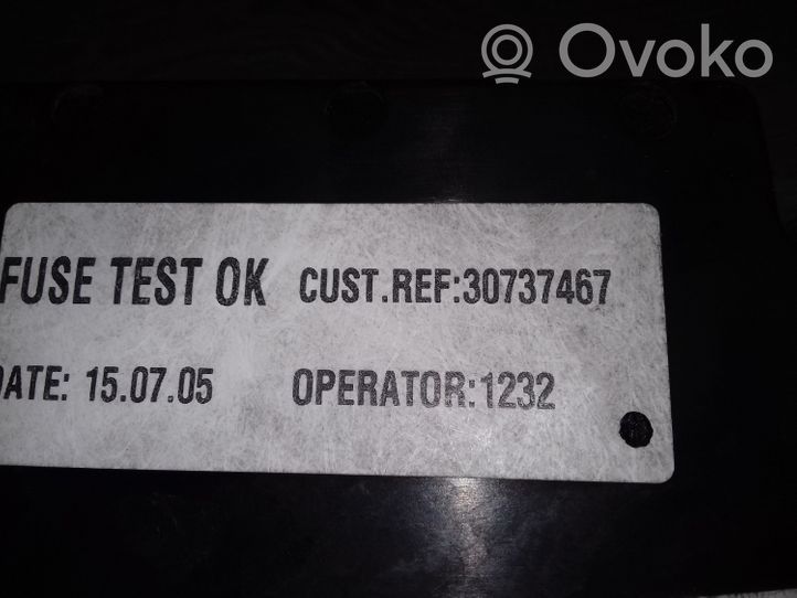 Volvo V50 Ramka / Moduł bezpieczników 518818000