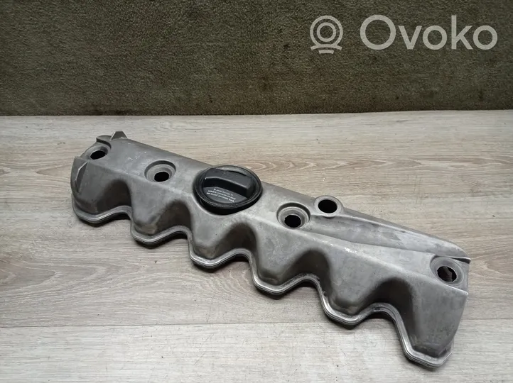 Volvo V70 Rocker cam cover 