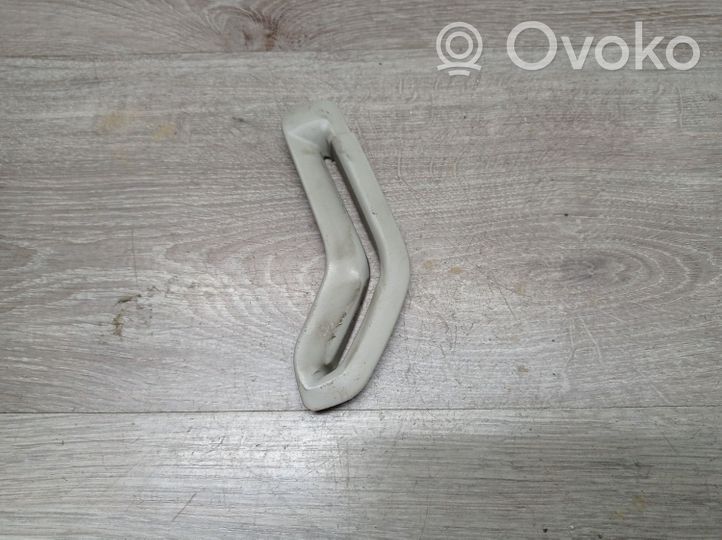 Volvo S80 Seat belt trim 