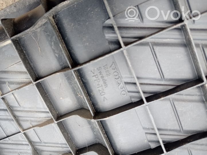Volvo XC70 Autres éléments garniture de coffre 