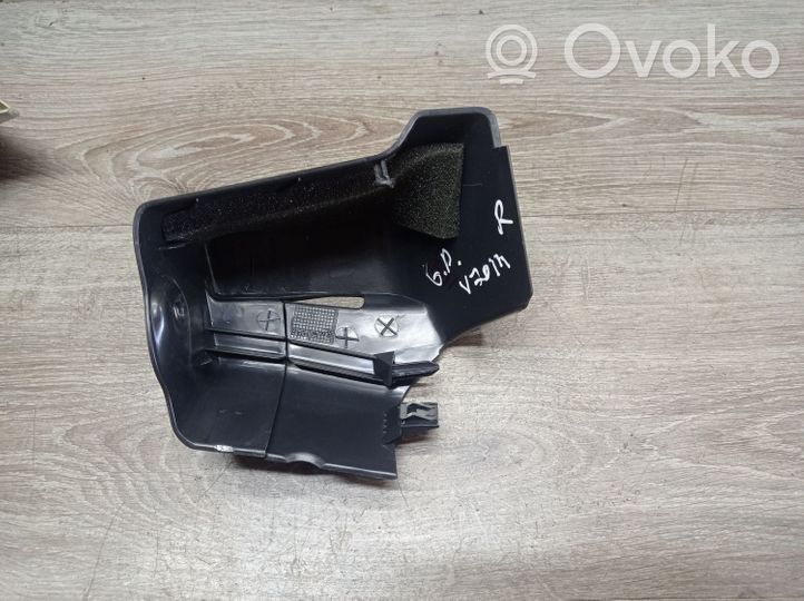 Volvo V70 Seat belt trim 