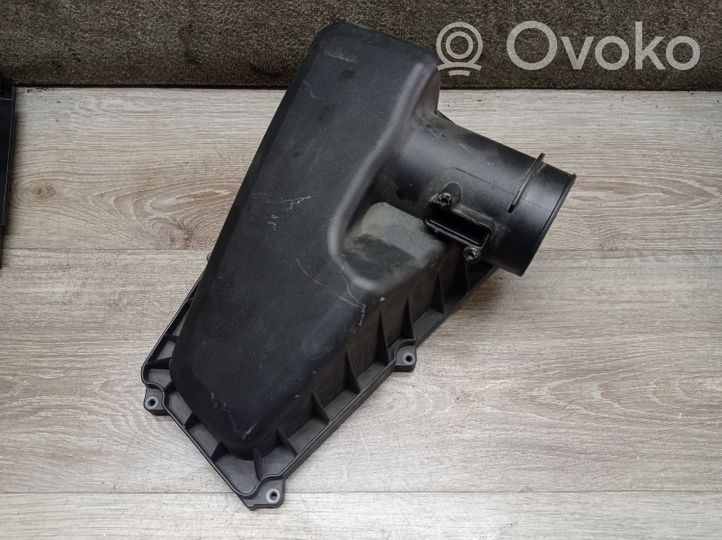 Volvo V70 Osłona / Obudowa filtra powietrza 