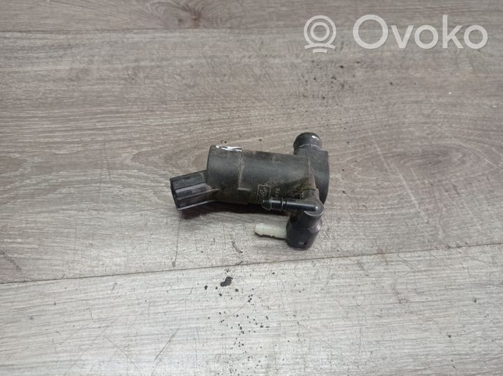 Volvo V70 Pumpe Scheibenwaschanlage 