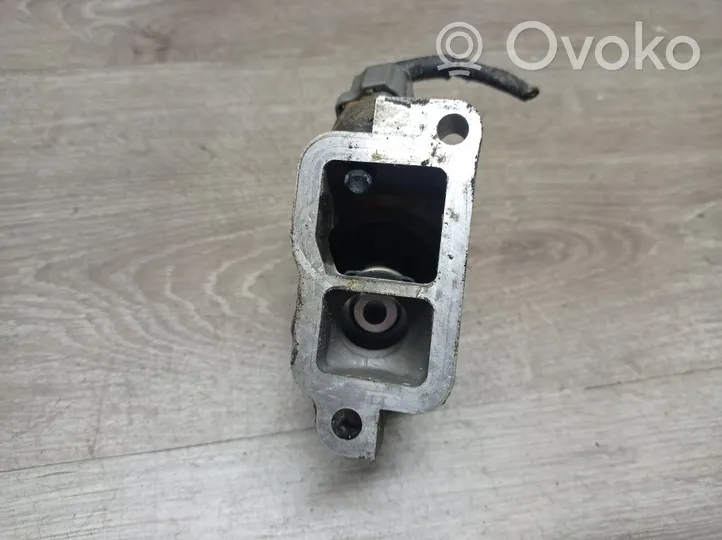 Volvo XC70 Thermostat/thermostat housing 