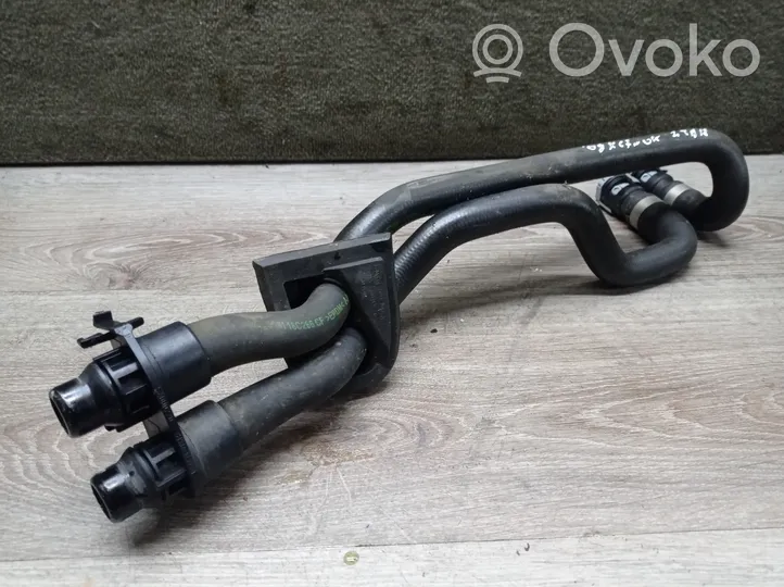 Volvo XC70 Engine coolant pipe/hose 