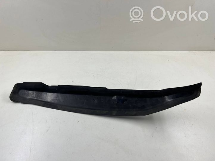 Volkswagen Golf VIII Rivestimento dell’estremità del parafango 5G0821112B