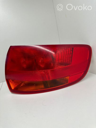 Audi A3 S3 A3 Sportback 8P Lampa tylna 8P4945096C