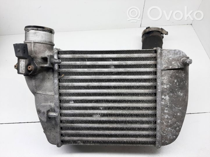 Audi A6 S6 C6 4F Starpdzesētāja radiators 4F0145805M