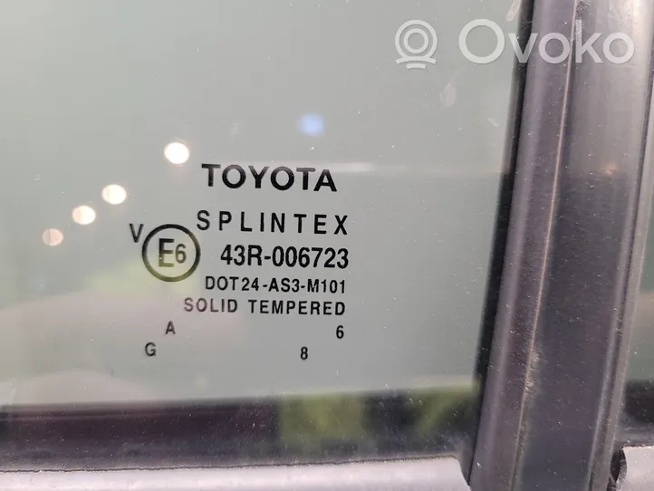 Toyota Avensis T250 Portiera posteriore 