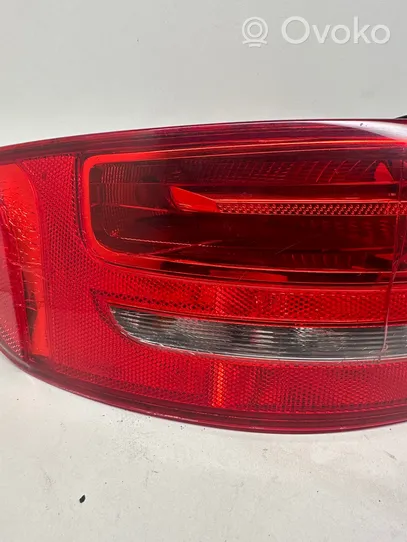 Audi A4 S4 B8 8K Lampa tylna 8K9945095