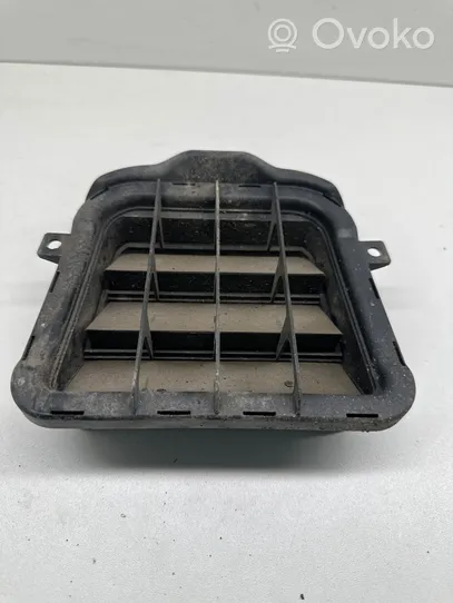 Audi A4 S4 B8 8K Quarter panel pressure vent 8K0819181B