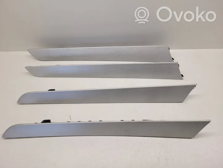 Audi A4 S4 B8 8K Rivestimento del vano portaoggetti del cruscotto 8K0867420