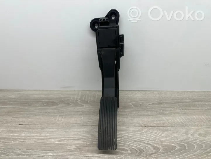 Mercedes-Benz GL X164 Pedal del acelerador A1643000004