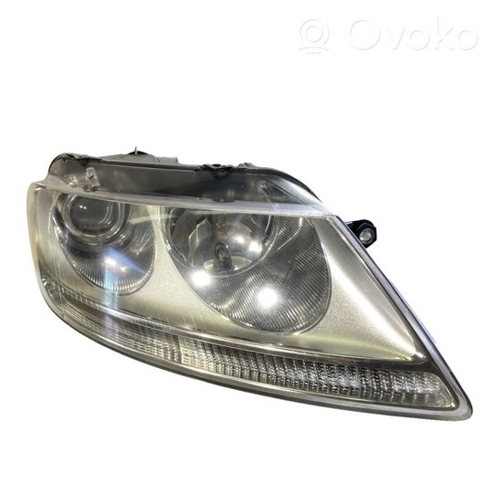 Volkswagen Phaeton Lampa przednia 3D2941016K