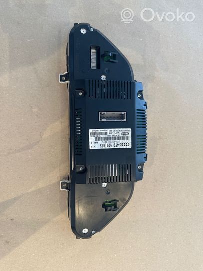 Audi A6 S6 C6 4F Tachimetro (quadro strumenti) 4F0920932