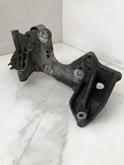 Audi A4 S4 B8 8K Supporto della pompa del carburante 059130147N