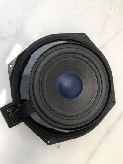 BMW 3 E92 E93 Subwoofer-bassokaiutin 18820010