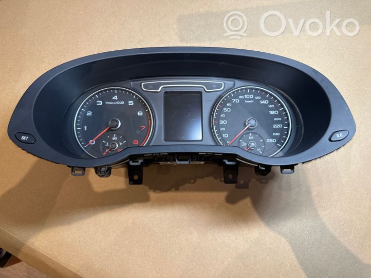 Audi Q3 8U Spidometrs (instrumentu panelī) 8U0920940D