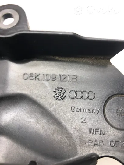 Audi A5 8T 8F Autre pièce du moteur 06K109121B