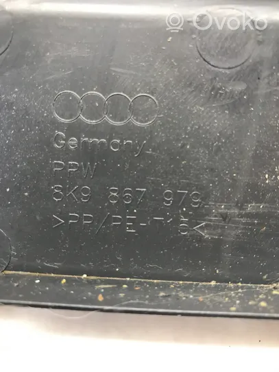 Audi A4 S4 B8 8K Tavaratilan/takakontin alempi sivuverhoilu 8K9867979