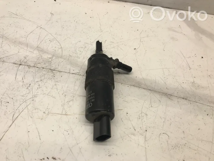 Audi A5 8T 8F Pompe lave-phares 8K0955681