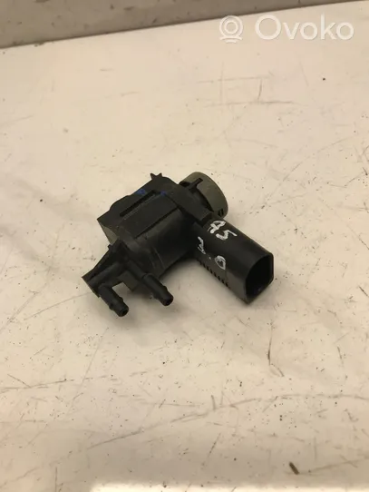 Audi A5 8T 8F Solenoidinis vožtuvas 1K0906283A