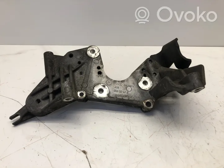 Audi A5 8T 8F Support pompe injection à carburant 059130147N