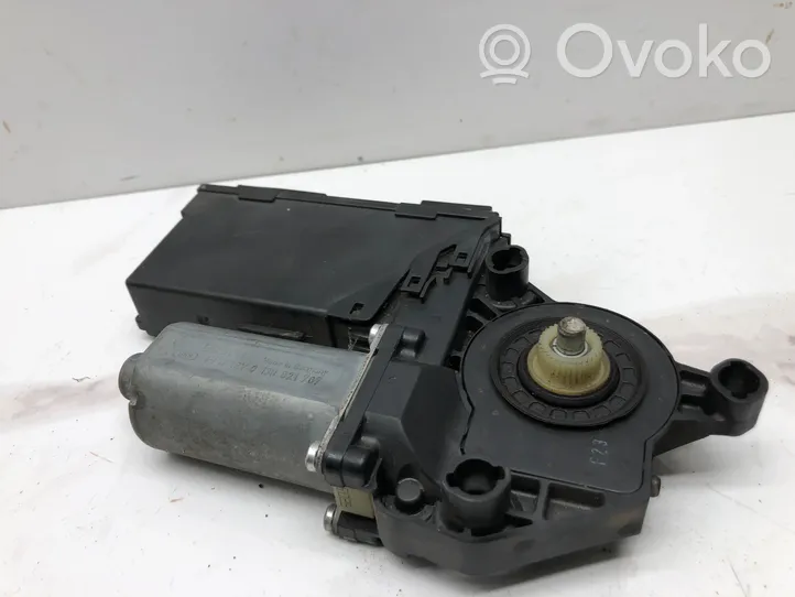 Audi A4 S4 B7 8E 8H Moteur de lève-vitre de porte arrière 8E0959801E