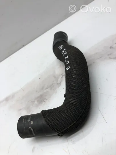 Audi A4 S4 B7 8E 8H Engine coolant pipe/hose 