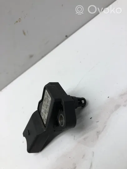 Audi A3 S3 8P Luftdrucksensor 038906051C