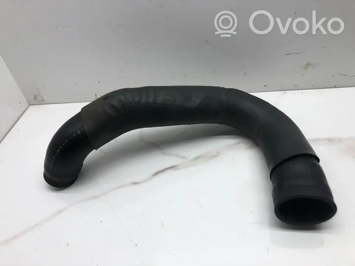 Audi A6 Allroad C5 Tube d'admission de tuyau de refroidisseur intermédiaire 4B0145745C