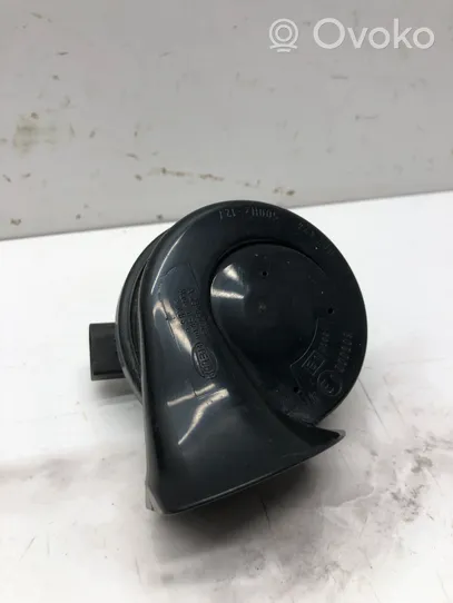 Volkswagen Golf V Horn signal E1000209