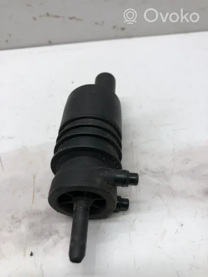 Audi A4 S4 B6 8E 8H Pompe de lave-glace de pare-brise 