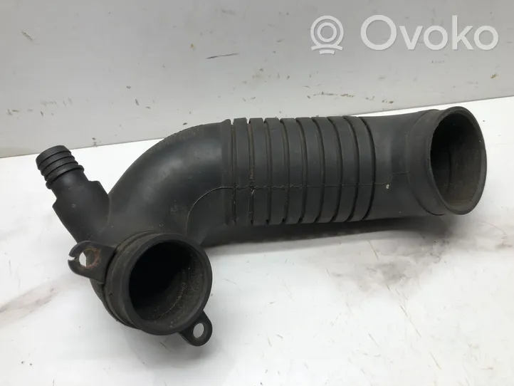 Audi A4 S4 B6 8E 8H Tube d'admission de tuyau de refroidisseur intermédiaire 8E0129615A