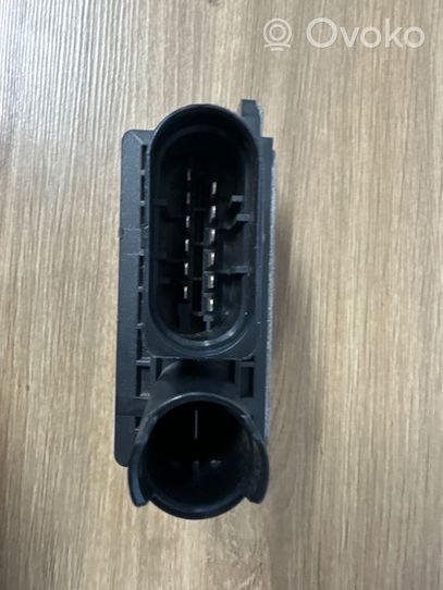 BMW 3 E90 E91 Przekaźnik / Modul układu ogrzewania wstępnego 8591724