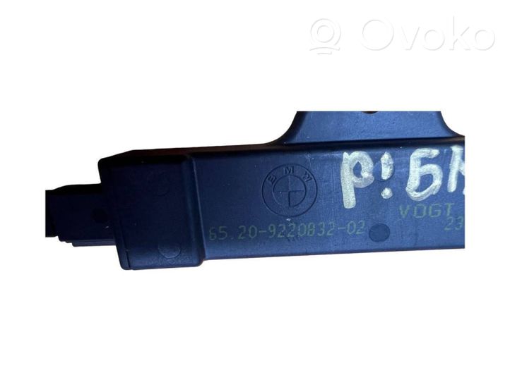 BMW 3 F30 F35 F31 Radion pystyantenni 9220832