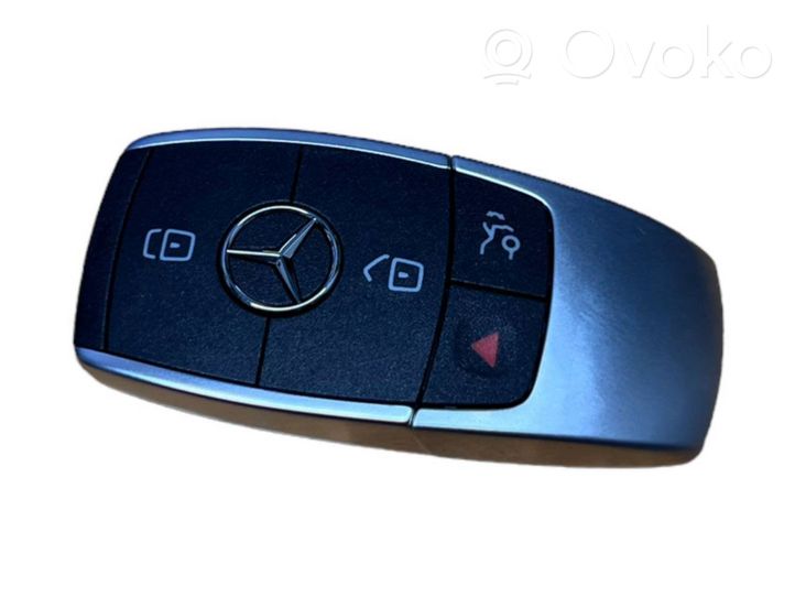 Mercedes-Benz A W177 Užvedimo raktas (raktelis)/ kortelė A2057660700