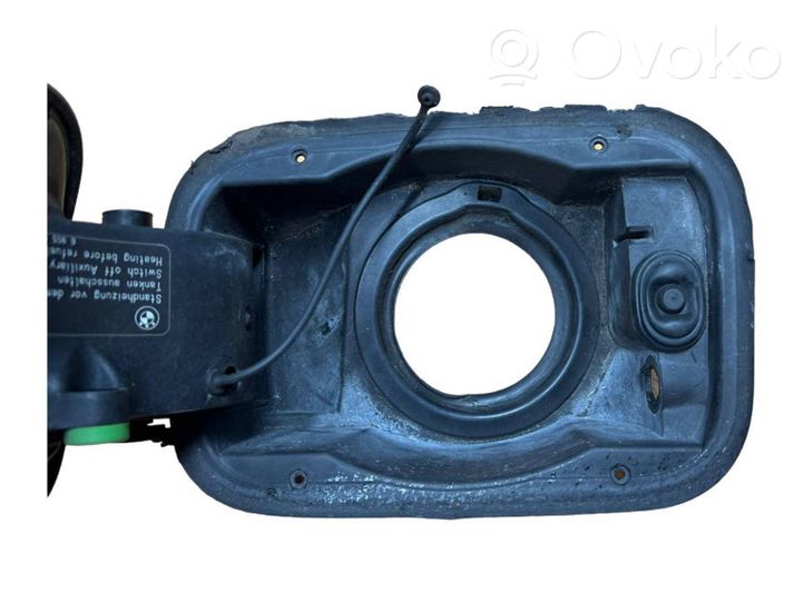 BMW 5 E60 E61 Bouchon, volet de trappe de réservoir à carburant 7034279