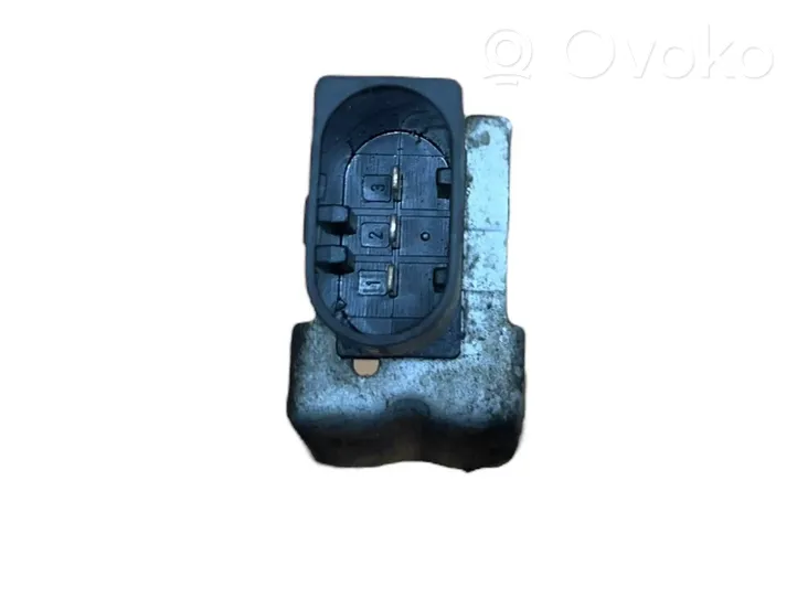 BMW 5 E60 E61 Sensor de posición del cigüeñal (Usadas) 0281002477