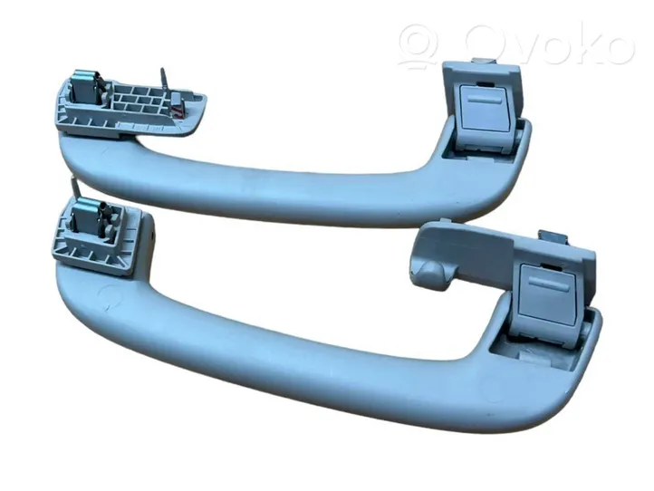 BMW 3 F30 F35 F31 Un set di maniglie per il soffitto 